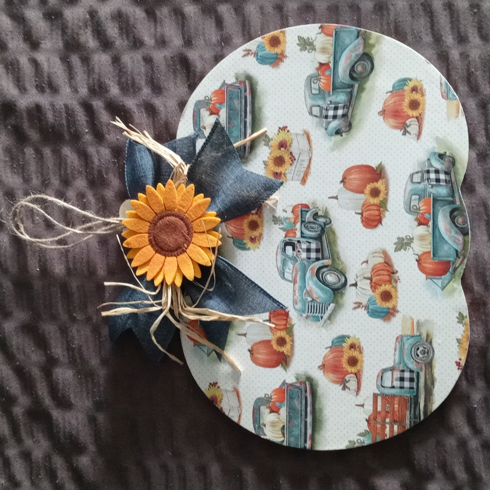 Pumpkin door hanger